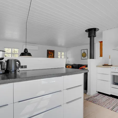 3 Bedroom Awesome In *
